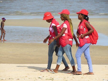Selling hair extensions in Mozambique